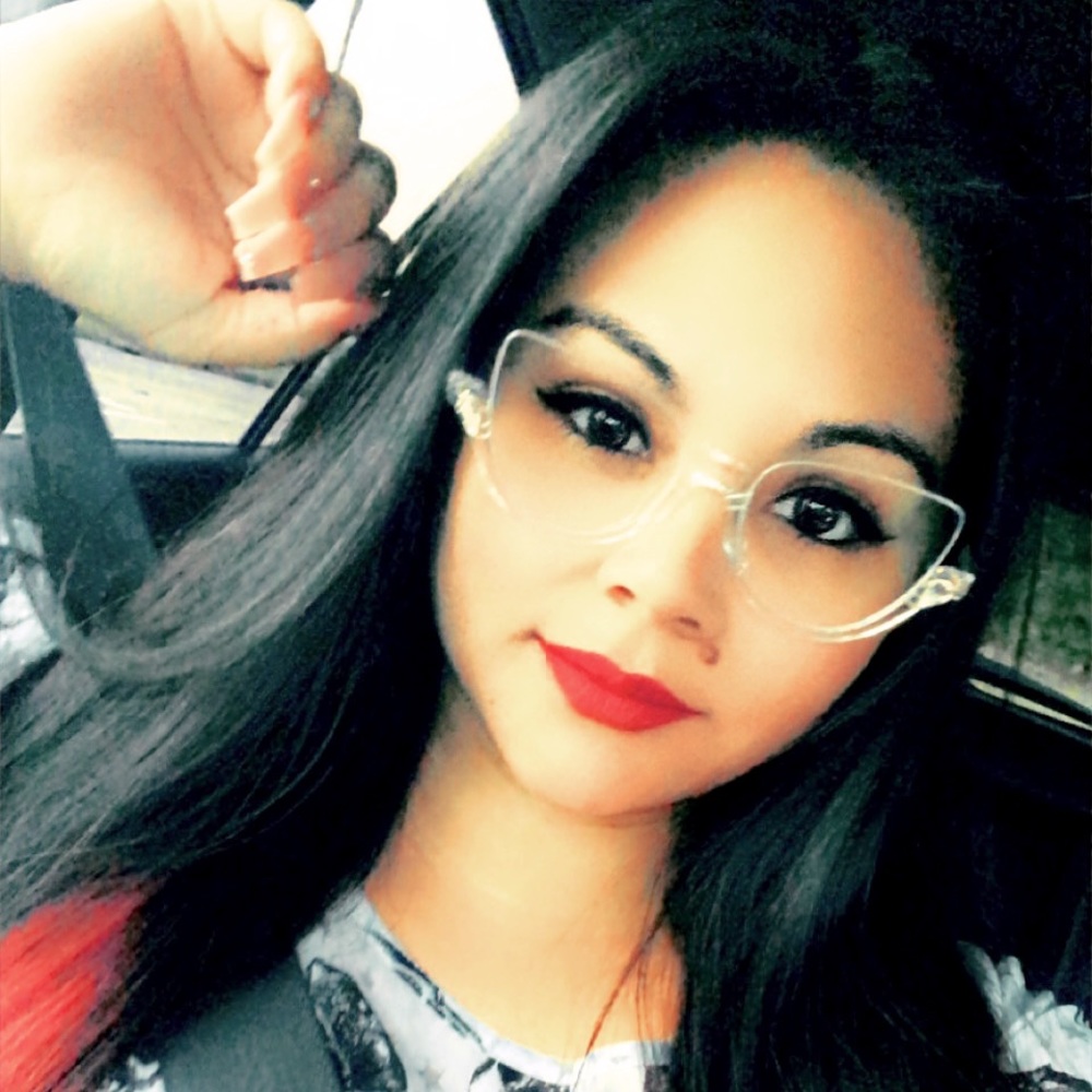 Meet your Posher, Jessica